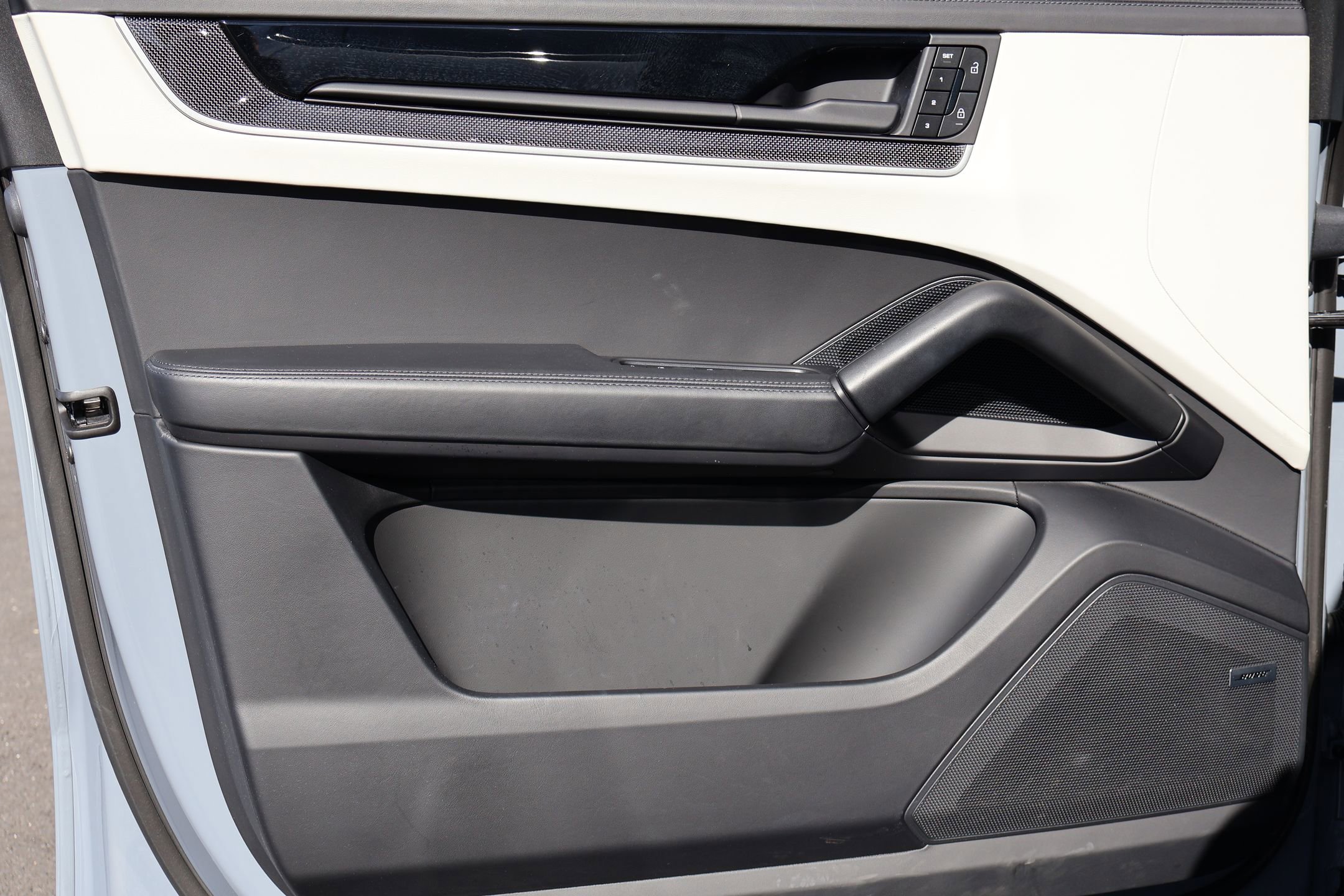 Used 2025 Porsche Cayenne S image 13