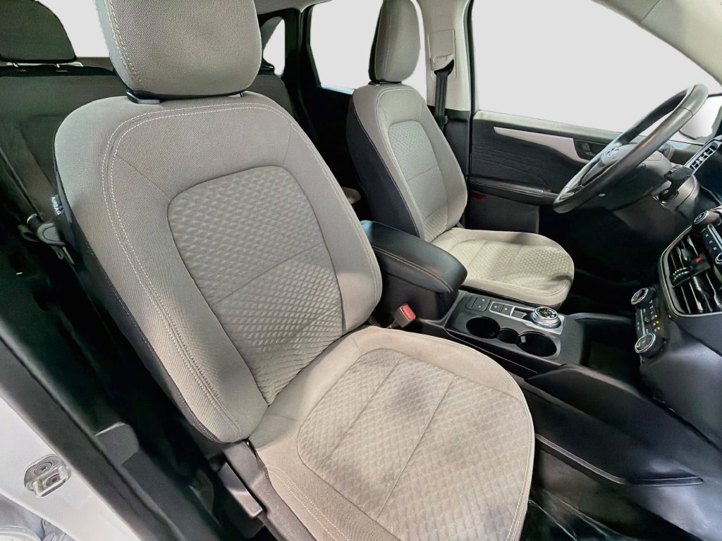 Used 2022 Ford Escape SE w/ Convenience Package FWD image 25