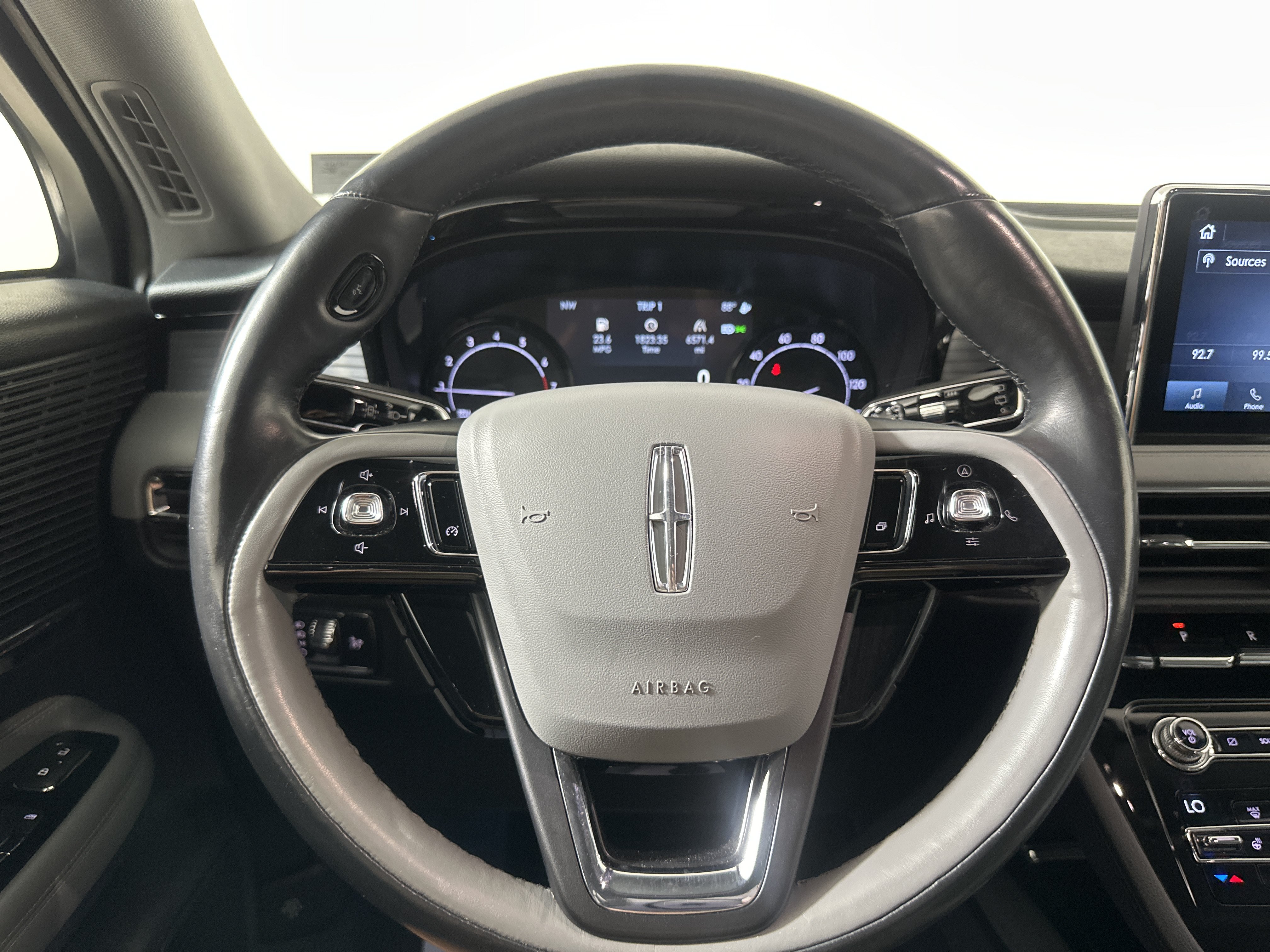 Used 2020 Lincoln Corsair AWD w/ Equipment Group 101A image 12