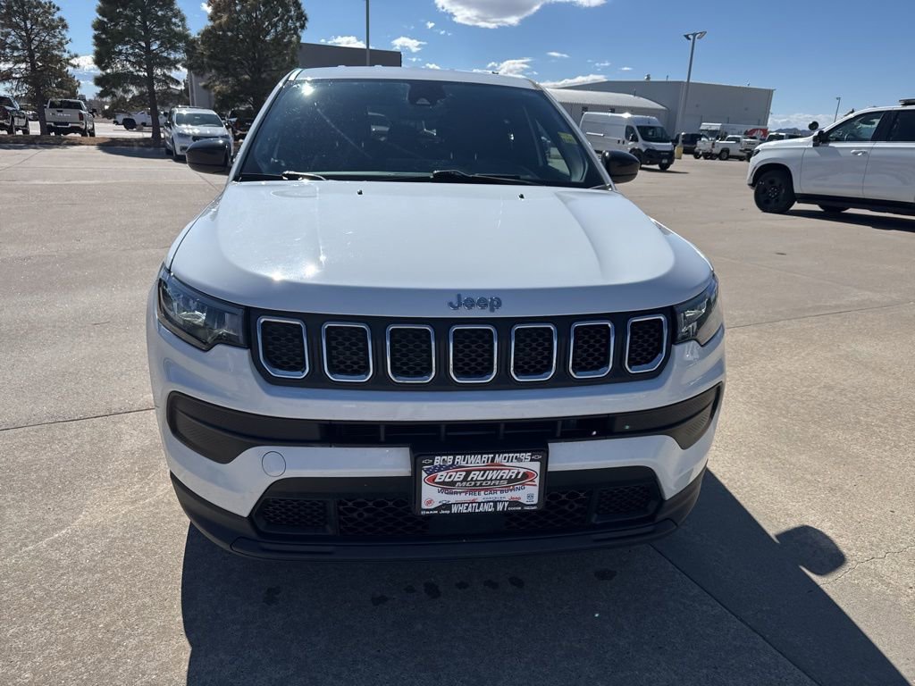 Used 2023 Jeep Compass Sport image 8