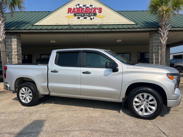 Used 2022 Chevrolet Silverado 1500 Custom image 3