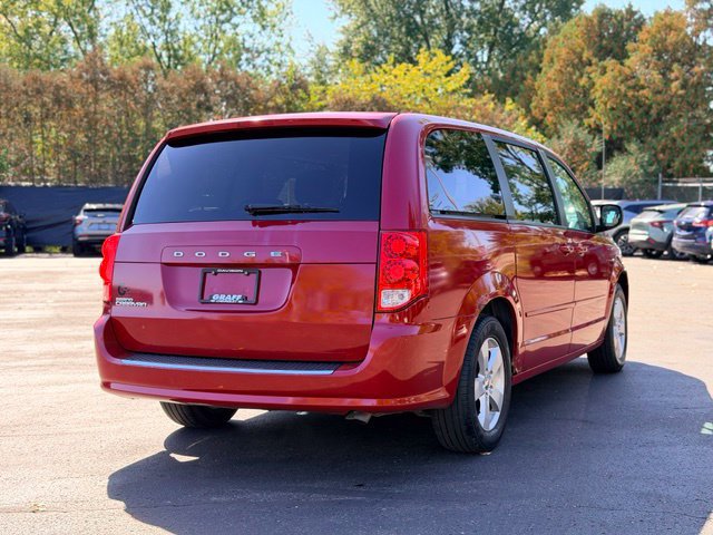 Used 2013 Dodge Grand Caravan SE FWD image 4