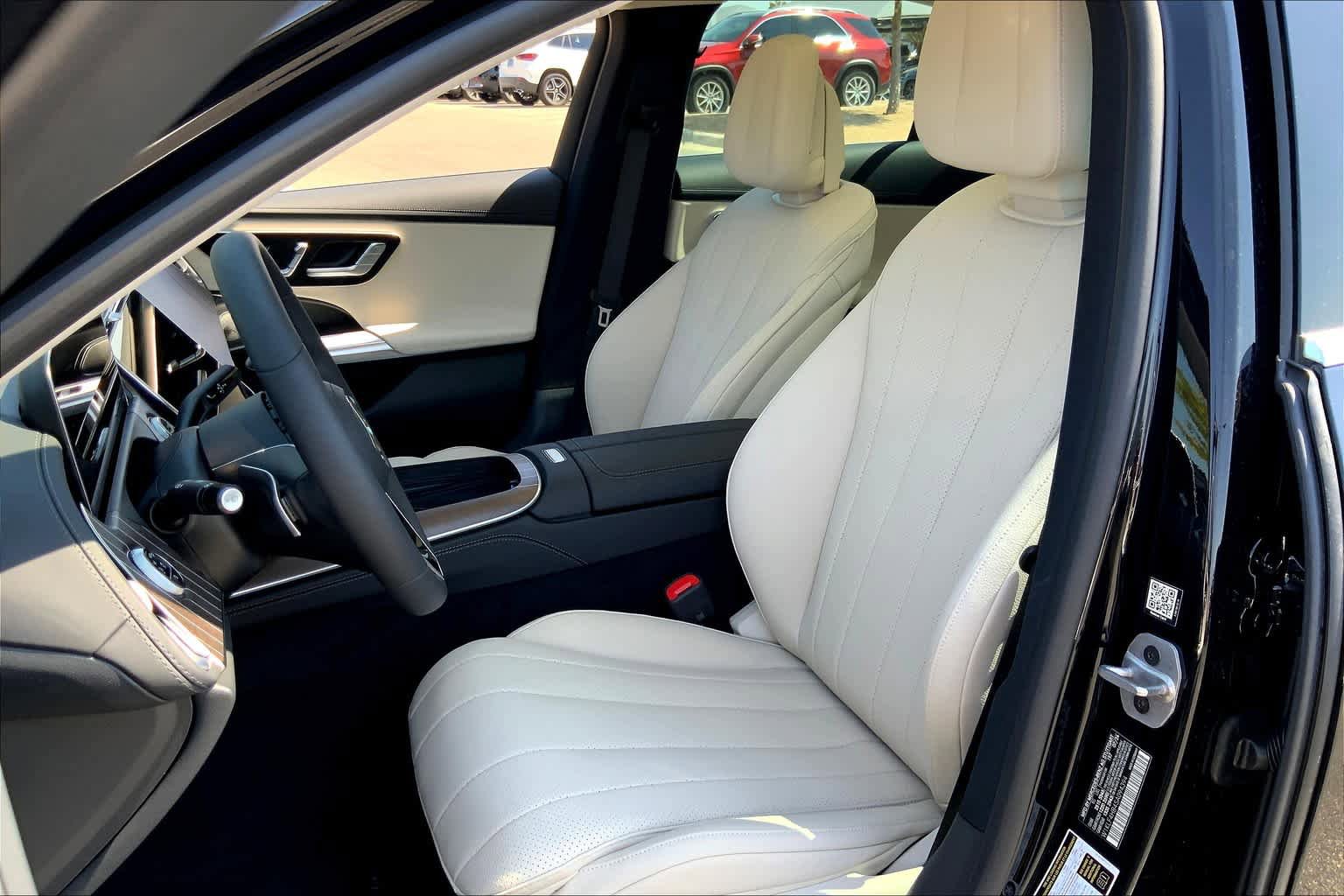New 2025 Mercedes-Benz E 350 4MATIC Sedan image 16