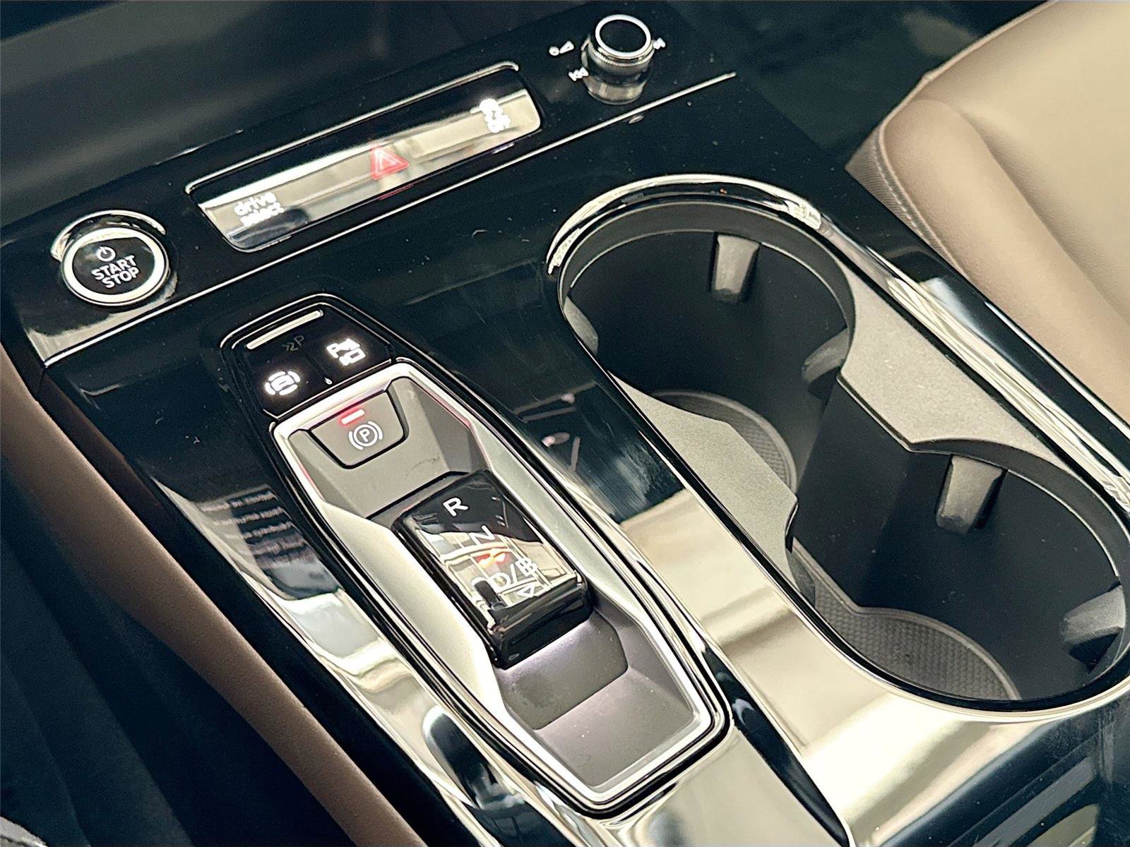 Certified 2025 Audi A6 e-tron Premium w/ Ultra Package image 17