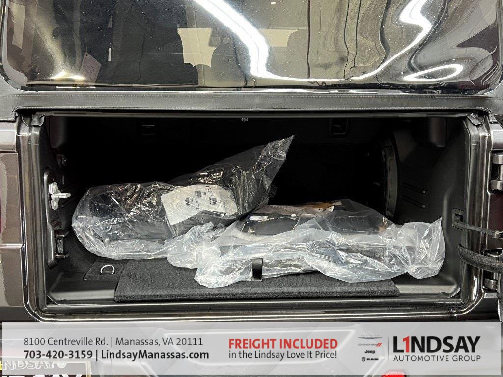 New 2026 Jeep Wrangler Unlimited Rubicon w/ Safety Group image 6