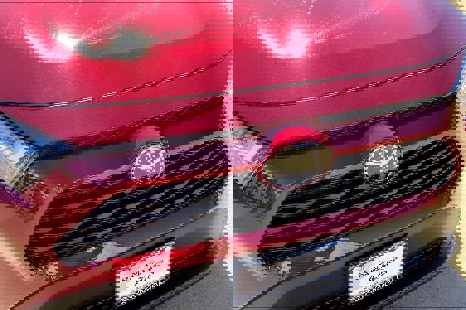 Used 2025 Toyota RAV4 LE image 28