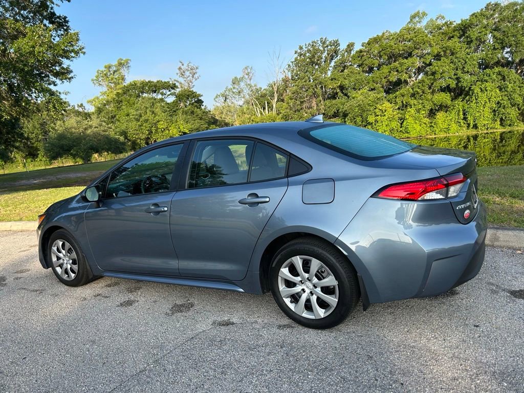 Used 2026 Toyota Corolla LE FWD image 4