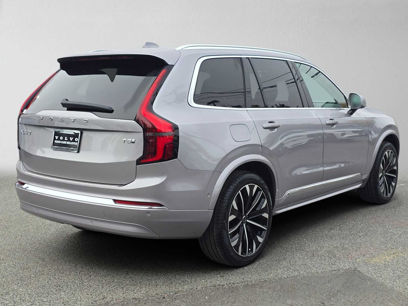 New 2027 Volvo XC90 T8 Ultra AWD/4WD image 3