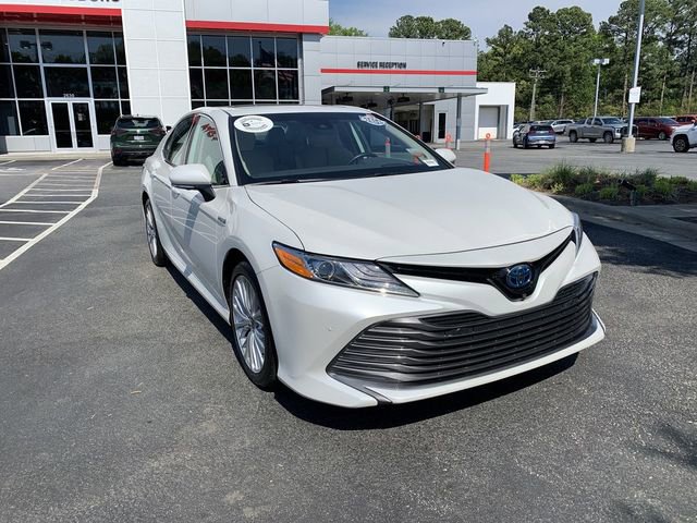 Certified 2020 Toyota Camry XLE w/ Driver Assist Package image 2