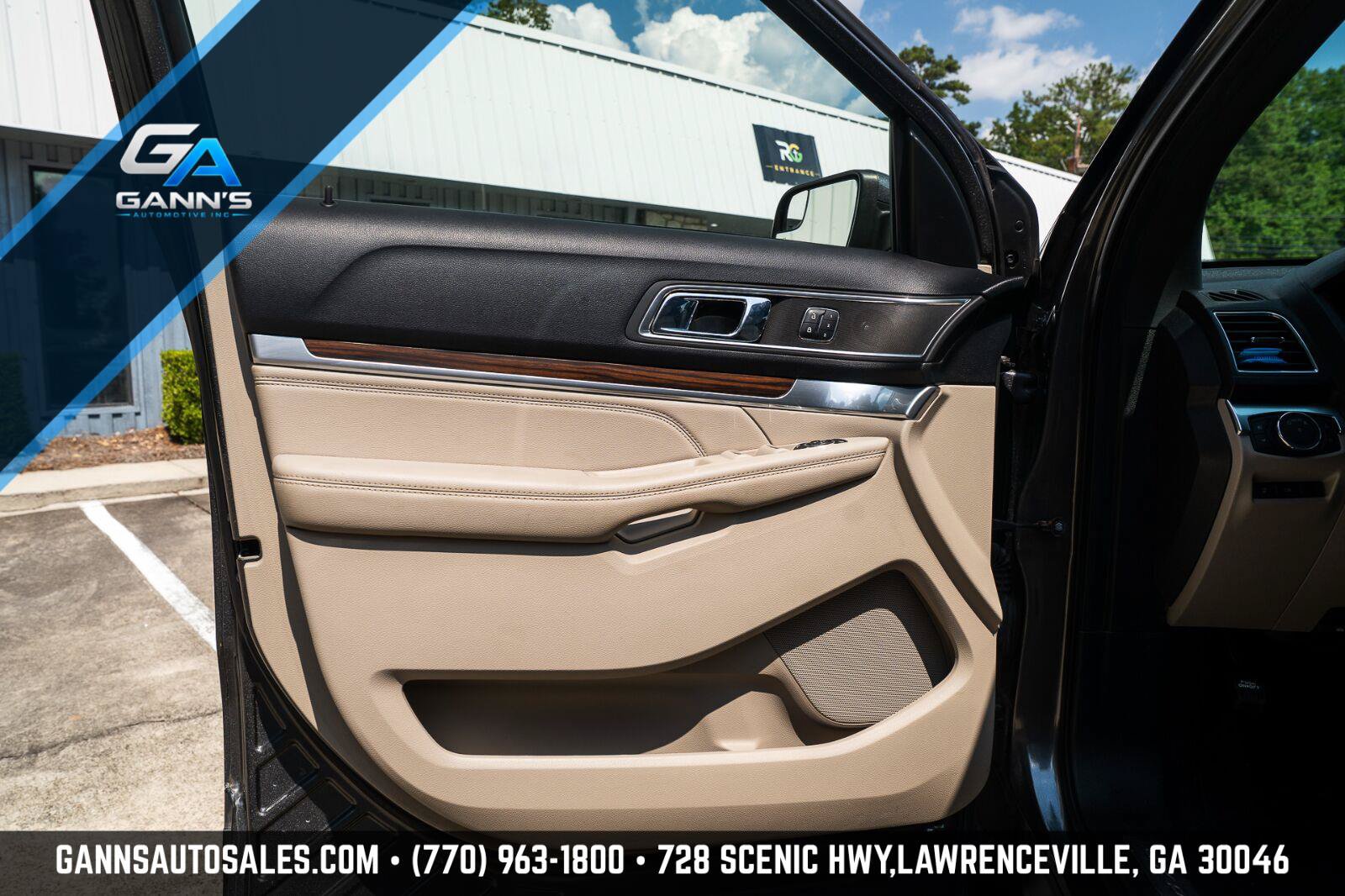 Used 2018 Ford Explorer Limited FWD image 23