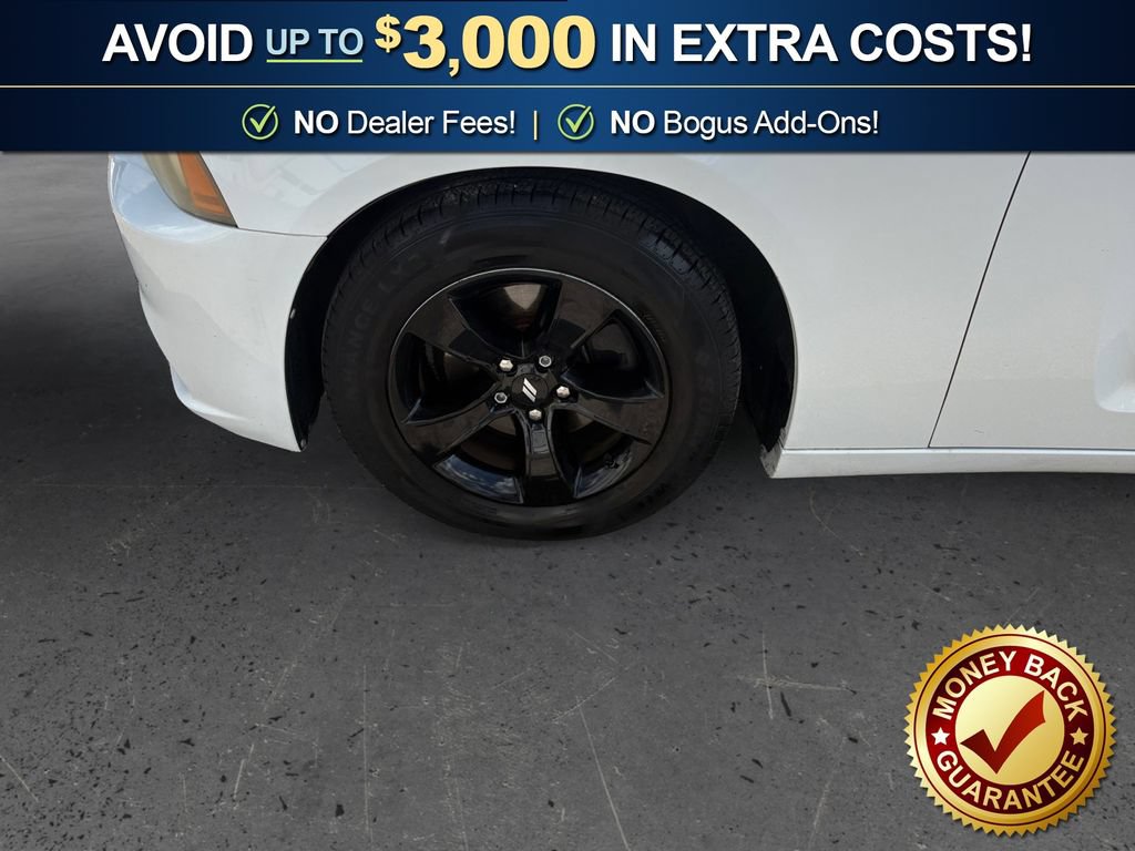 Used 2013 Dodge Charger SE RWD image 13