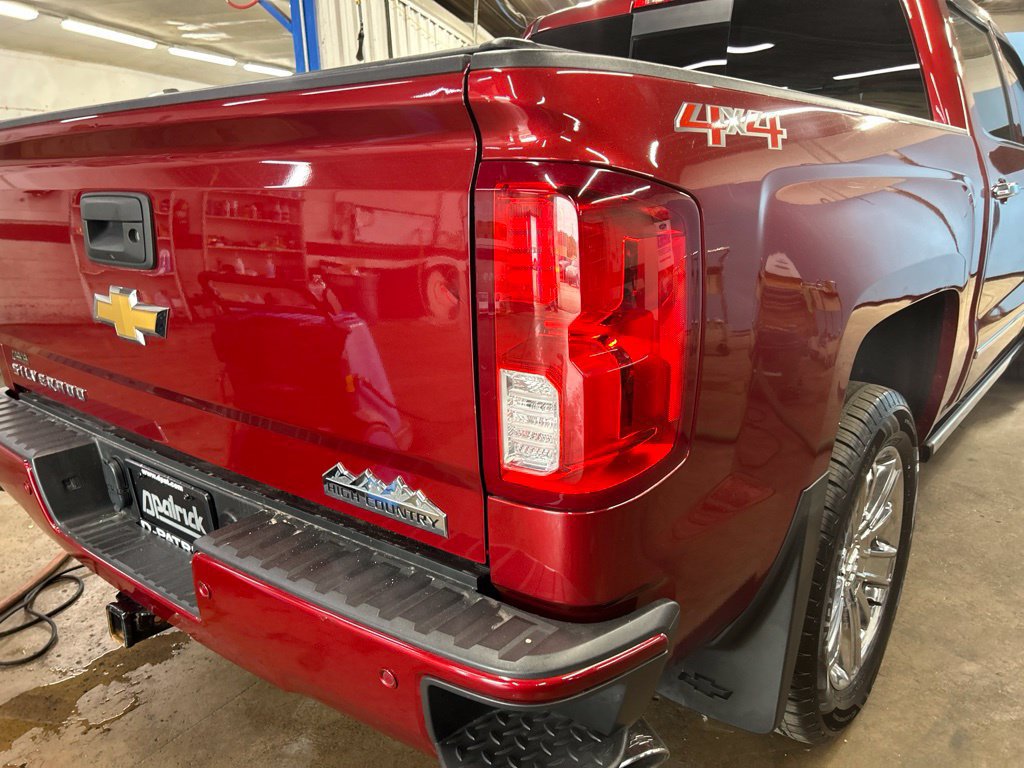 Used 2018 Chevrolet Silverado 1500 High Country AWD/4WD image 13