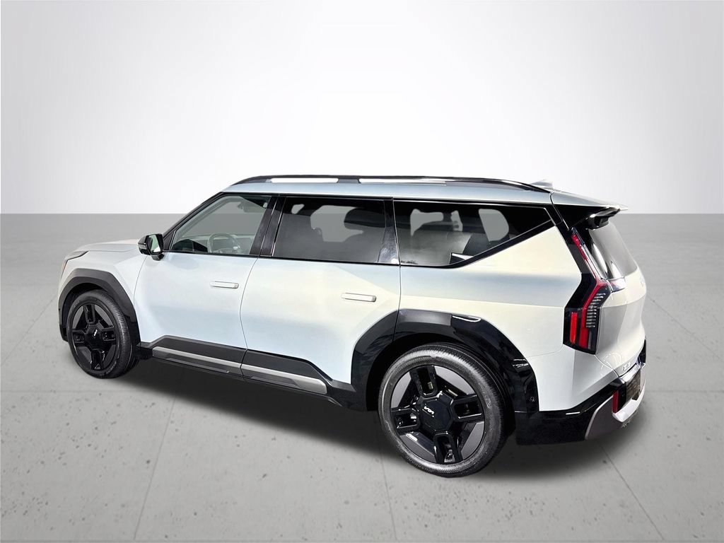 Certified 2024 Kia EV9 GT-Line AWD/4WD image 9