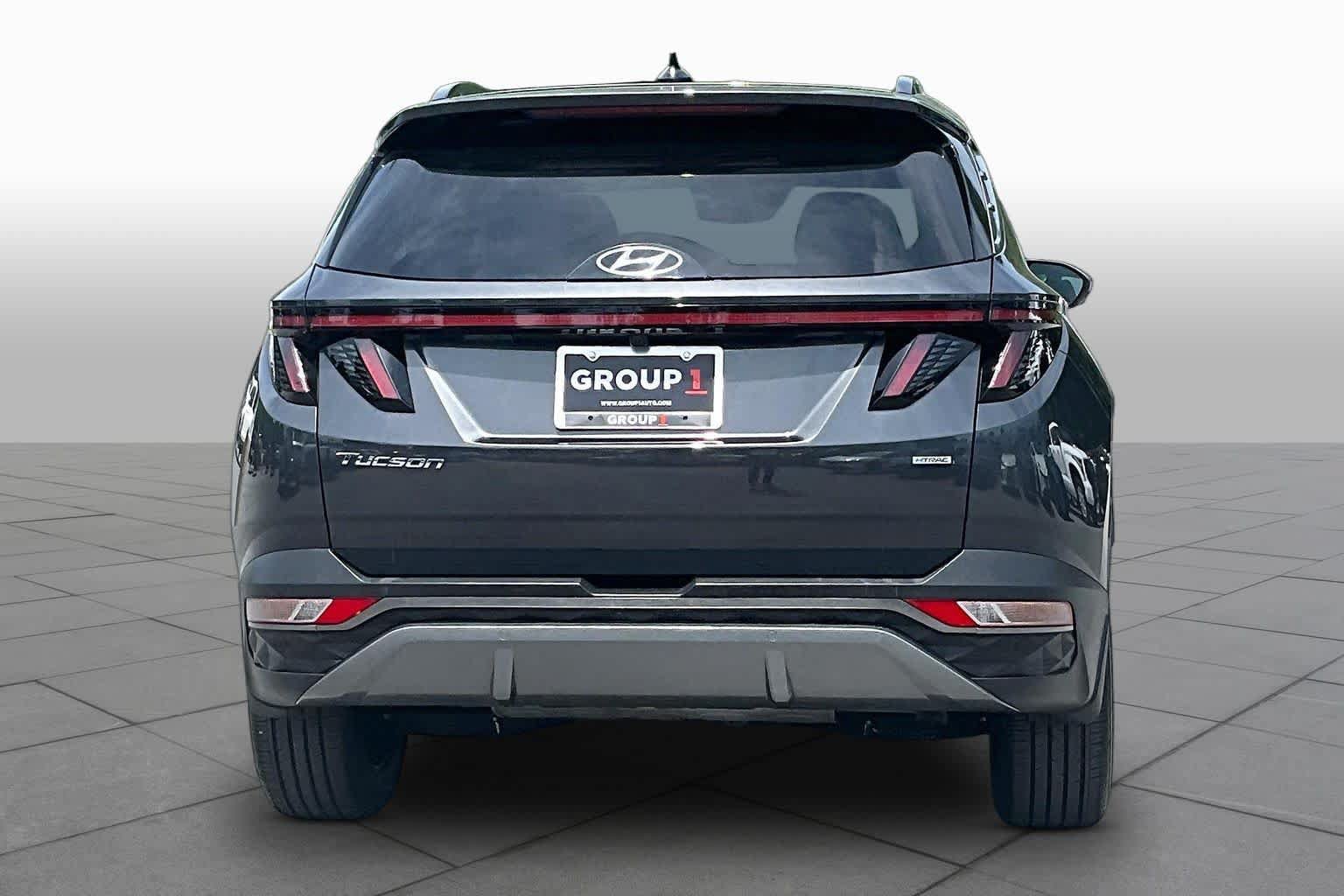 Used 2022 Hyundai Tucson Limited w/ Winter Package AWD/4WD image 5