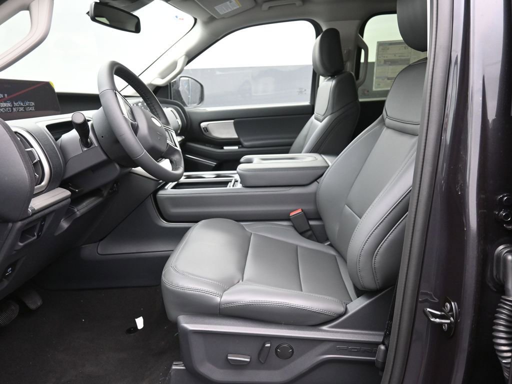 New 2026 Ford Expedition Active image 21