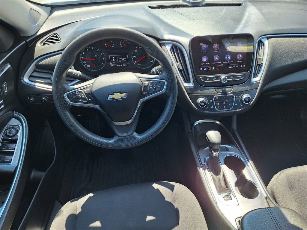 Used 2022 Chevrolet Malibu LT image 9