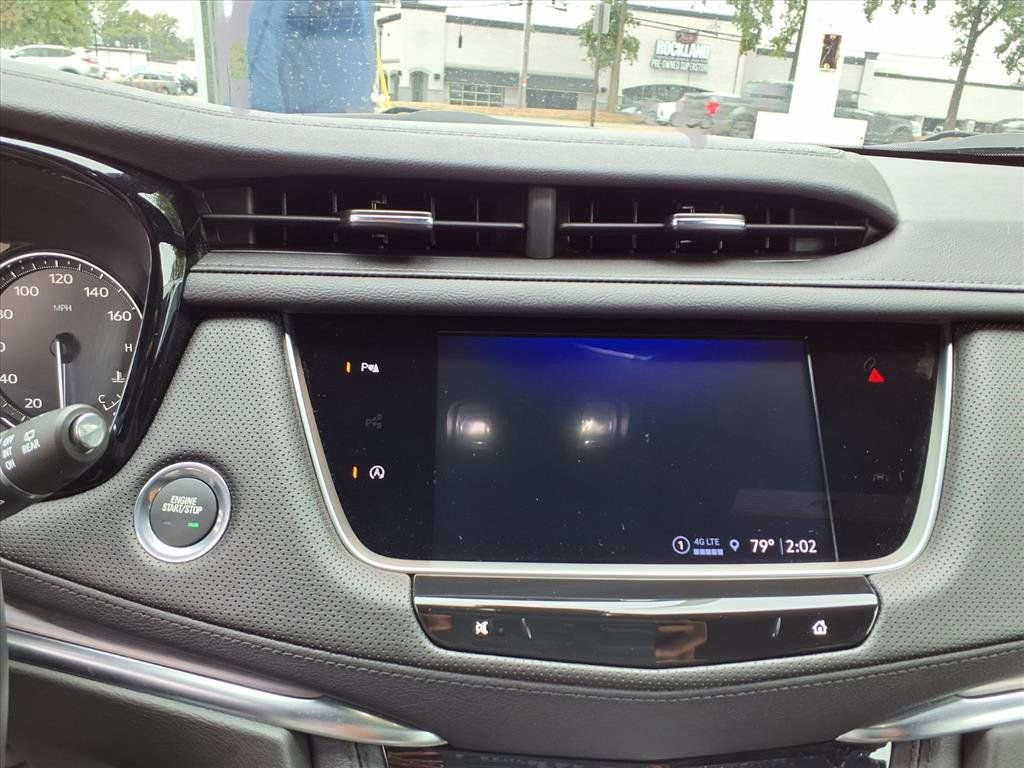 Used 2025 Cadillac XT5 Luxury image 15
