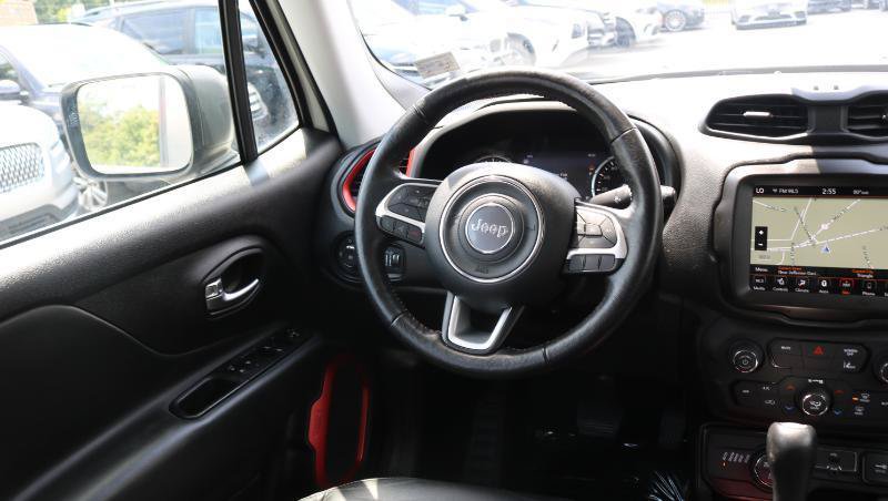 Used 2021 Jeep Renegade Trailhawk AWD/4WD image 26