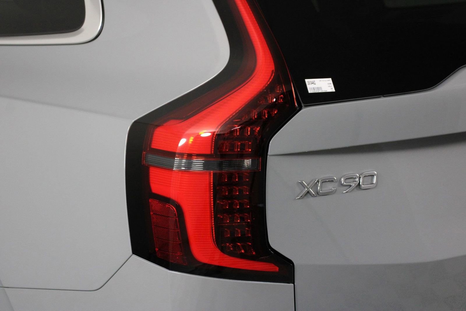 Certified 2026 Volvo XC90 B6 Plus image 18