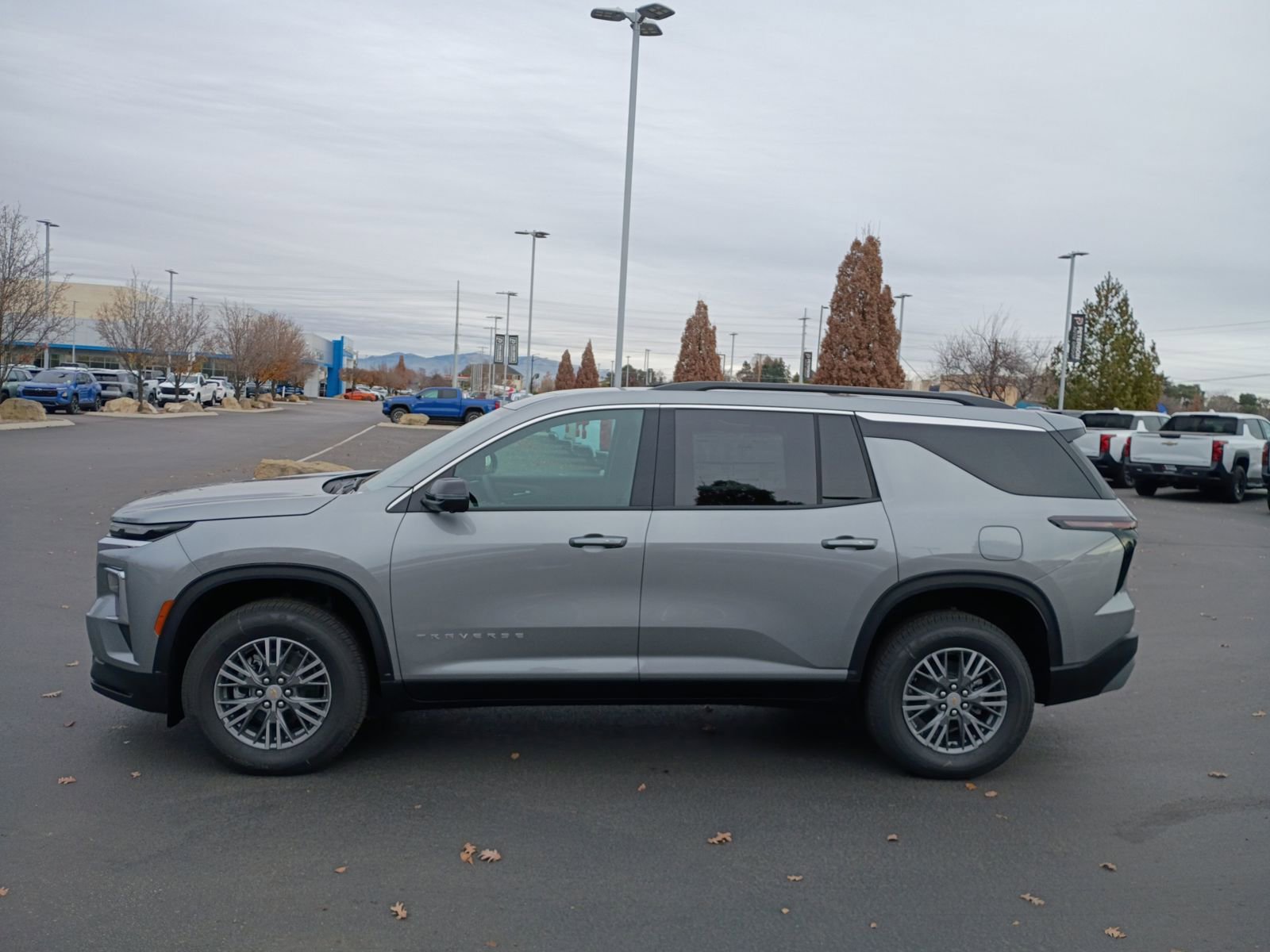 New 2026 Chevrolet Traverse LT image 14