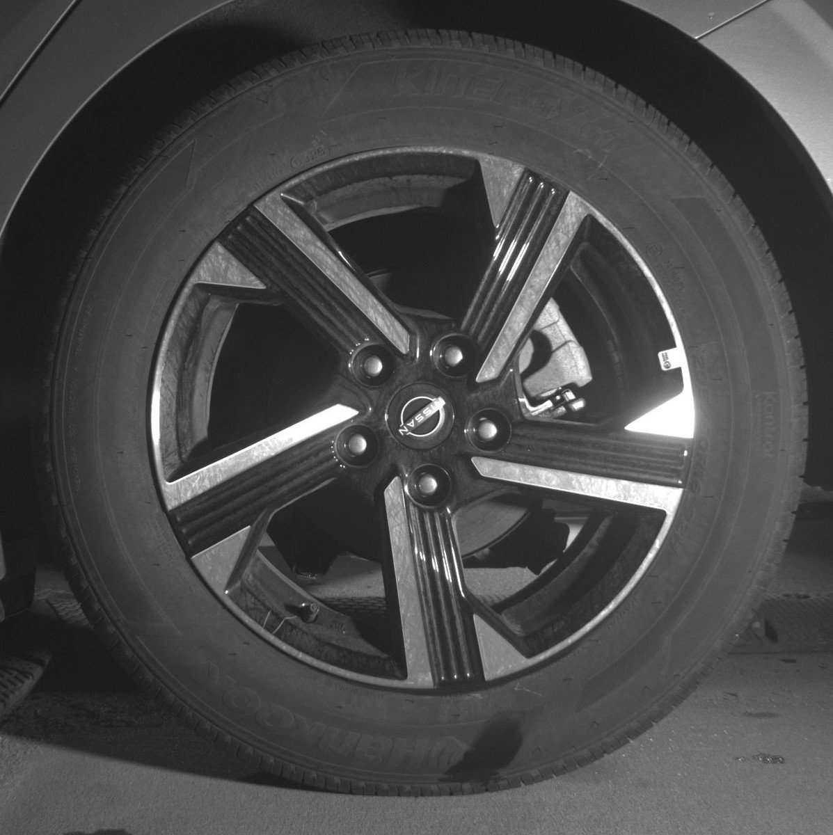 Used 2025 Nissan Sentra SV FWD image 14
