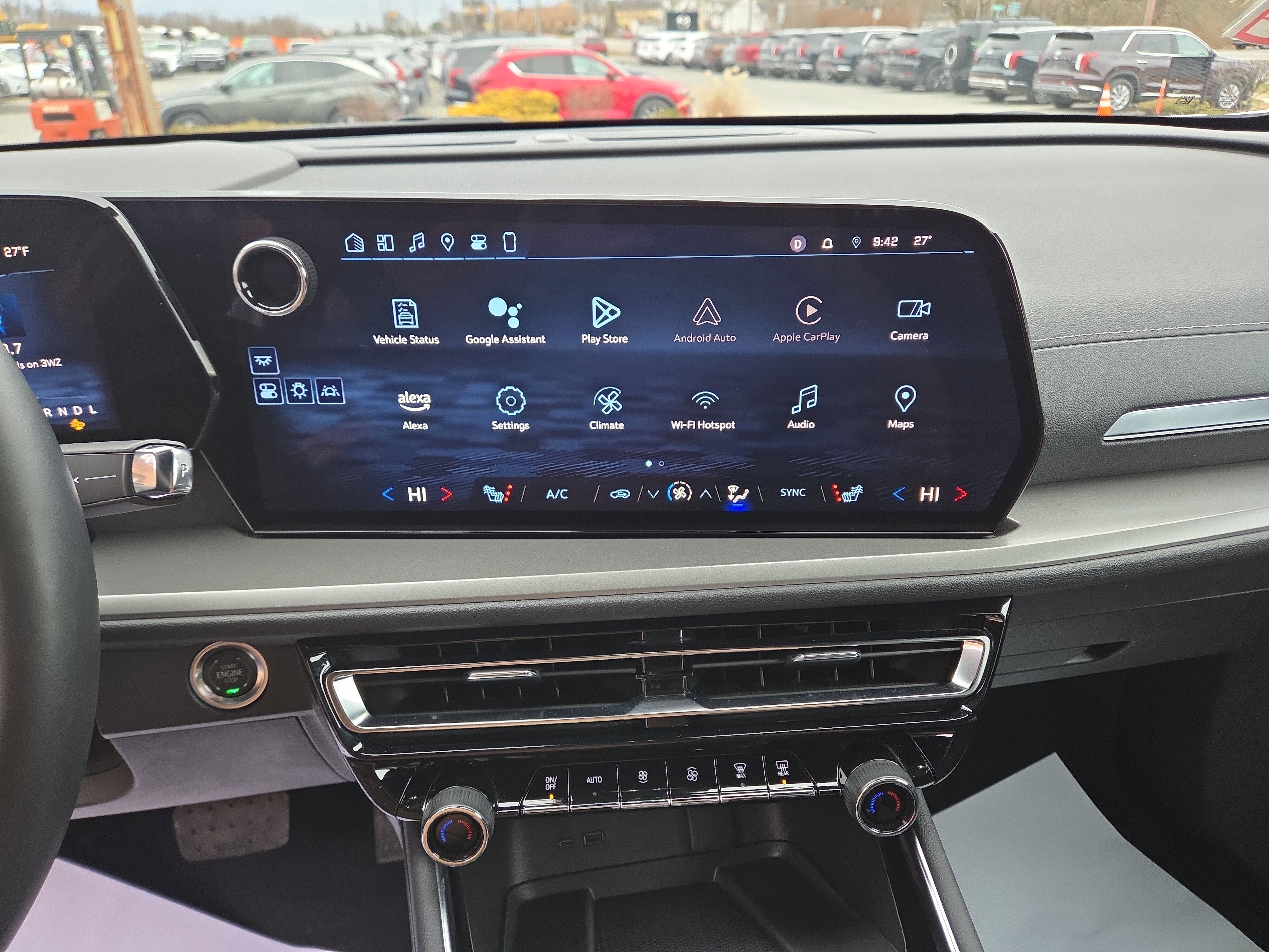 Used 2024 Chevrolet Traverse LT image 26