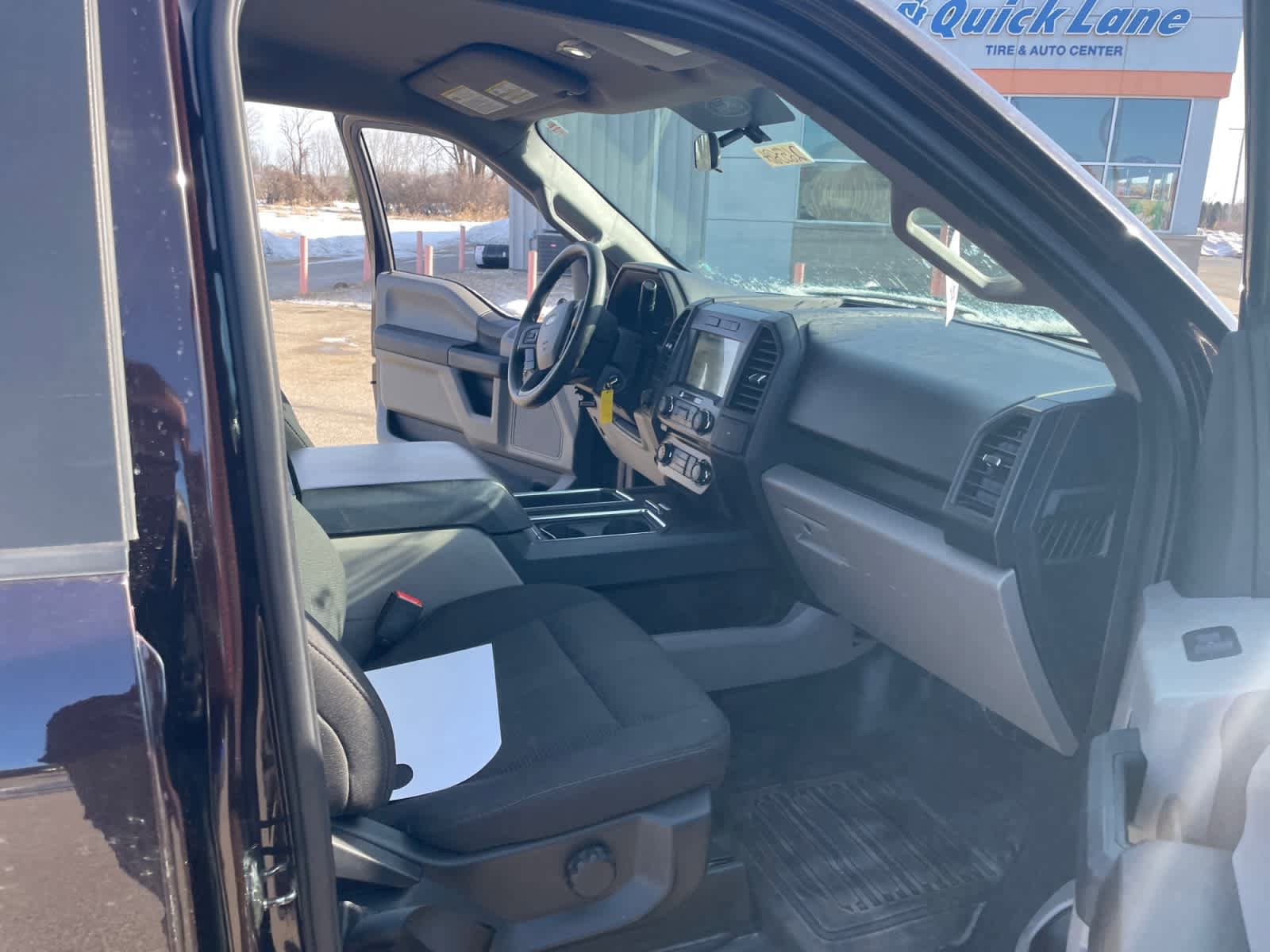 Used 2018 Ford F150 XL w/ Equipment Group 101A Mid AWD/4WD image 17