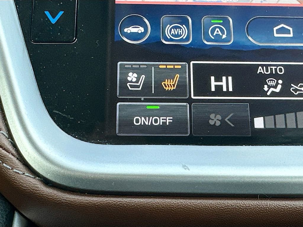 Used 2022 Subaru Outback Touring w/ Popular Package #2 image 21