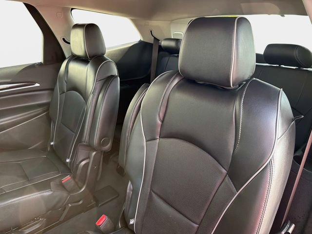 Used 2020 Buick Enclave Avenir w/ Avenir Technology Package FWD image 12