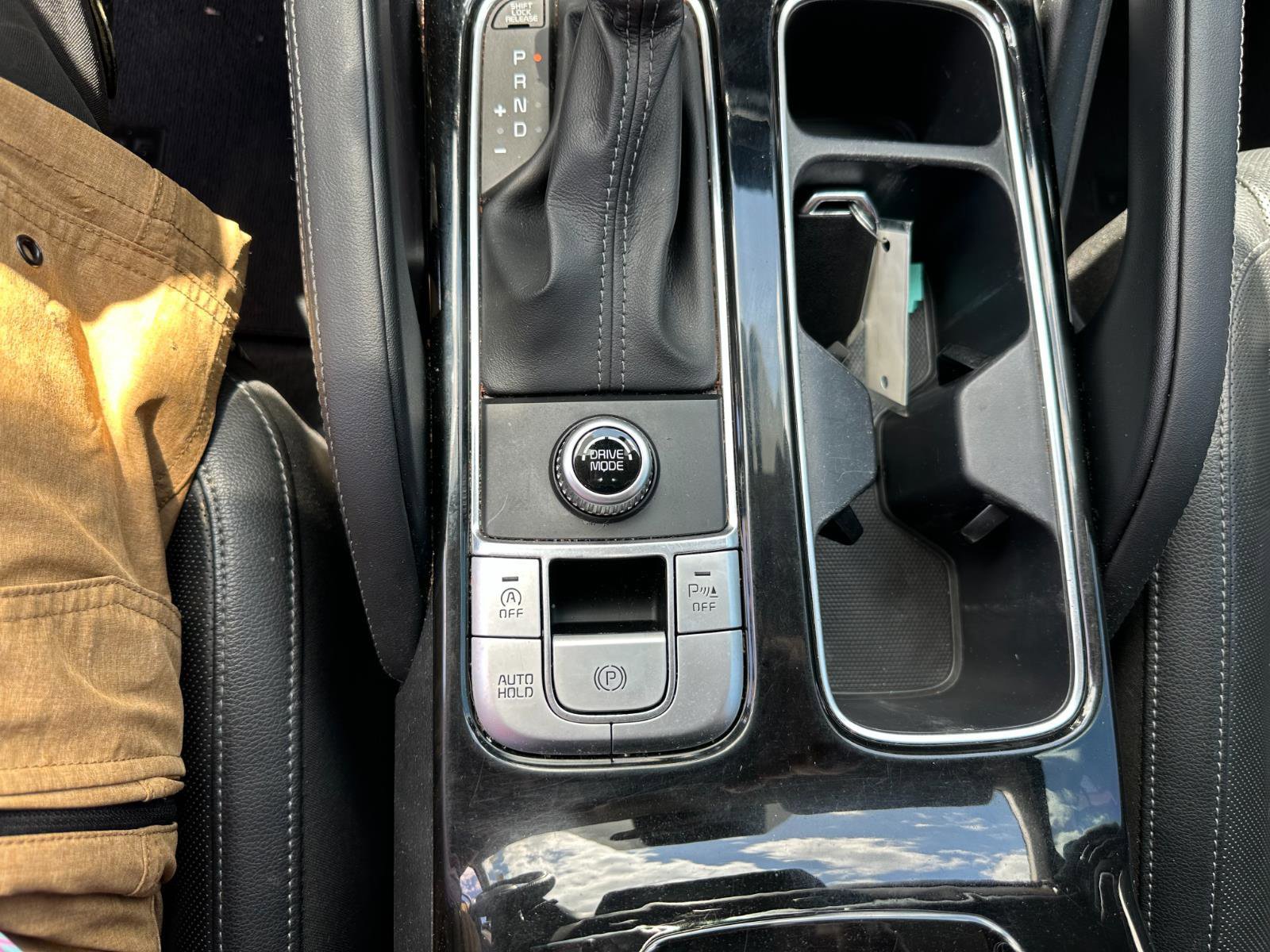 Used 2022 Kia Telluride EX w/ EX Premium Package image 17