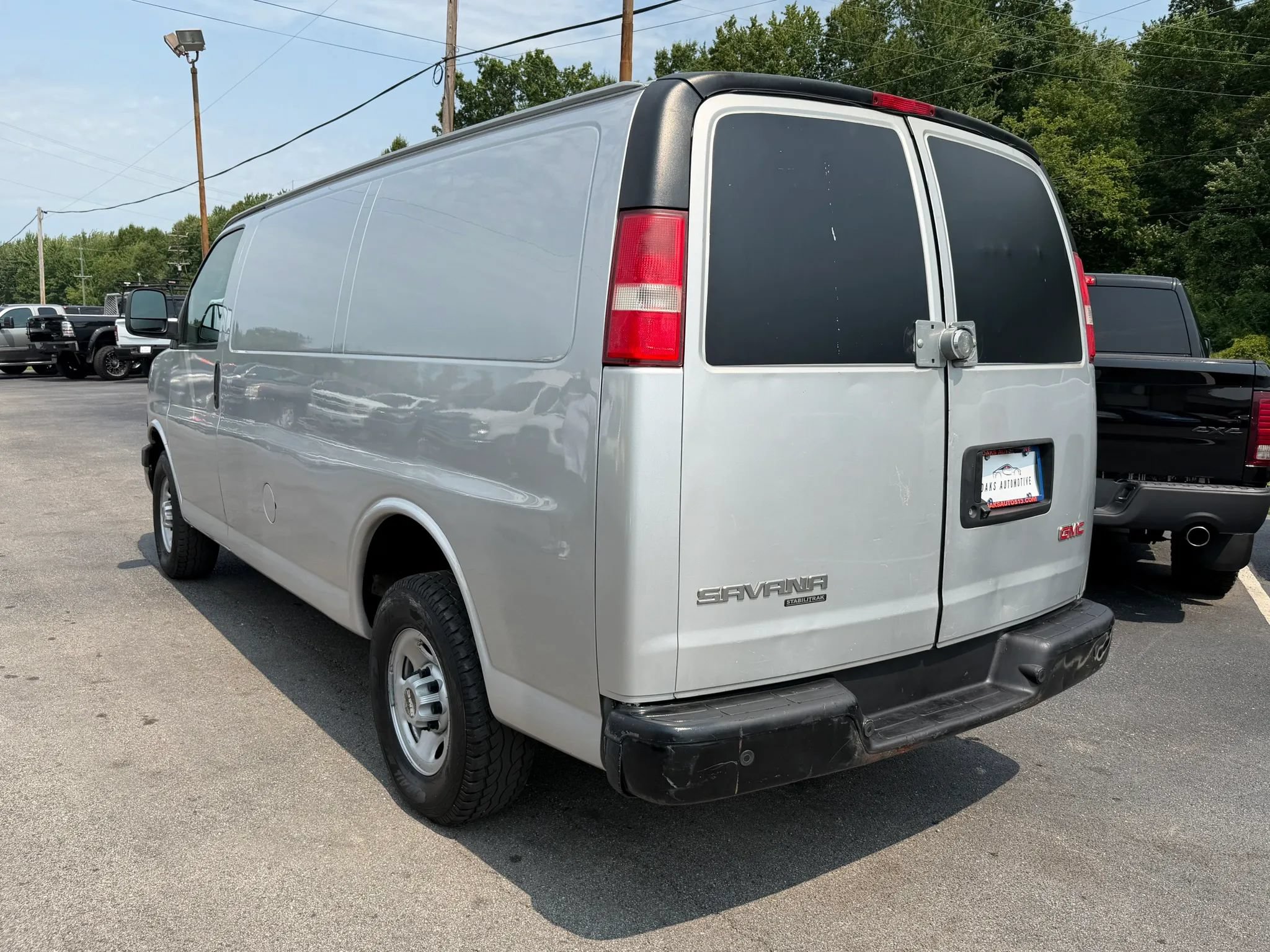 Used 2016 GMC Savana 2500 RWD image 5