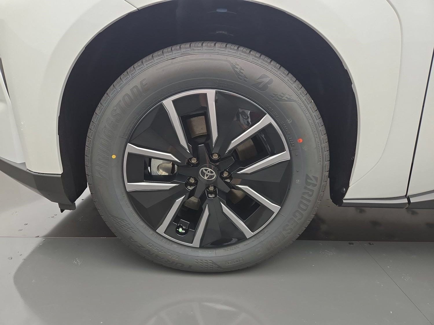 New 2026 Toyota bZ FWD image 26