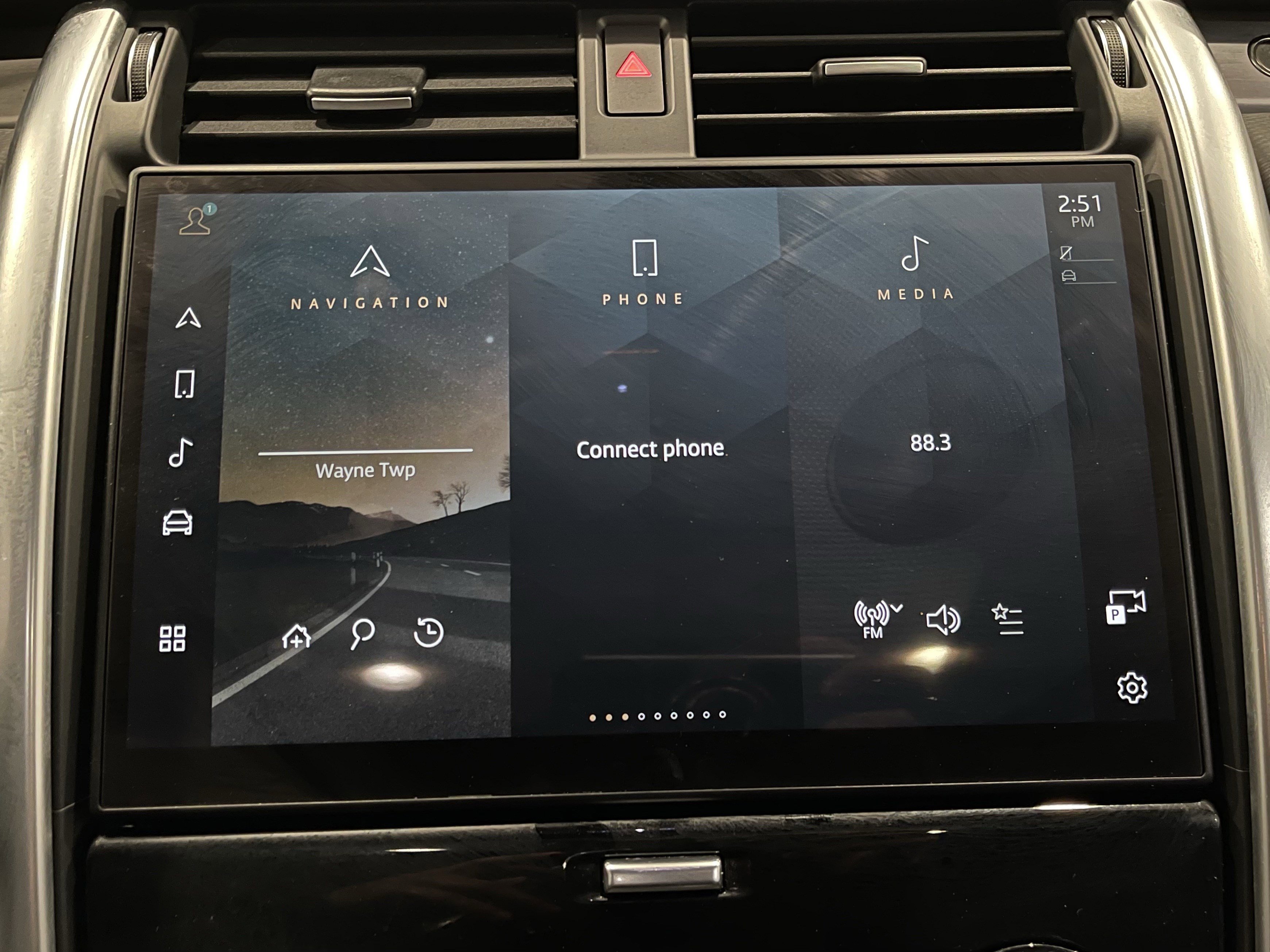 Used 2023 Land Rover Discovery S R-Dynamic image 22