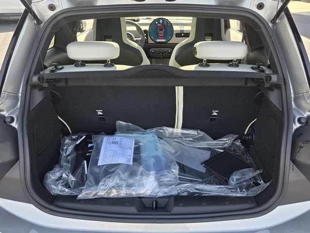 New 2026 MINI Cooper 2-Door Hardtop FWD image 13