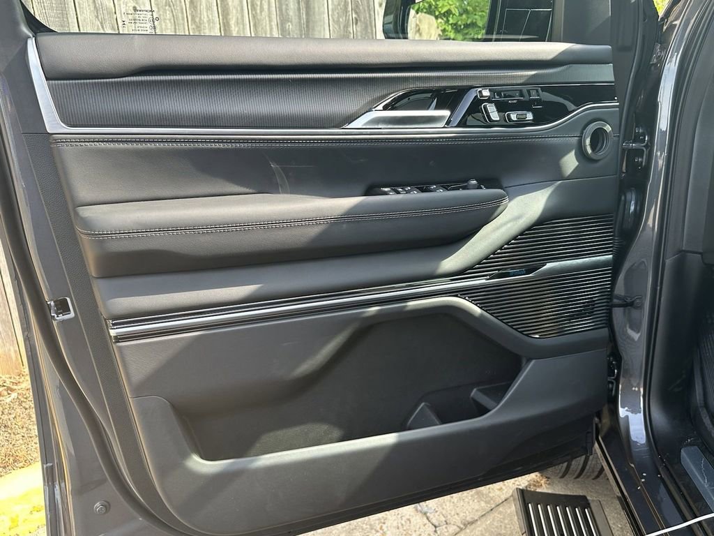 New 2024 Jeep Grand Wagoneer Series II w/ Quick Order Packagew 28T image 31