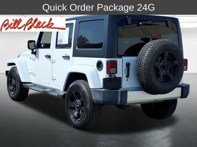 Used 2015 Jeep Wrangler Unlimited Sahara w/ Connectivity Group image 3