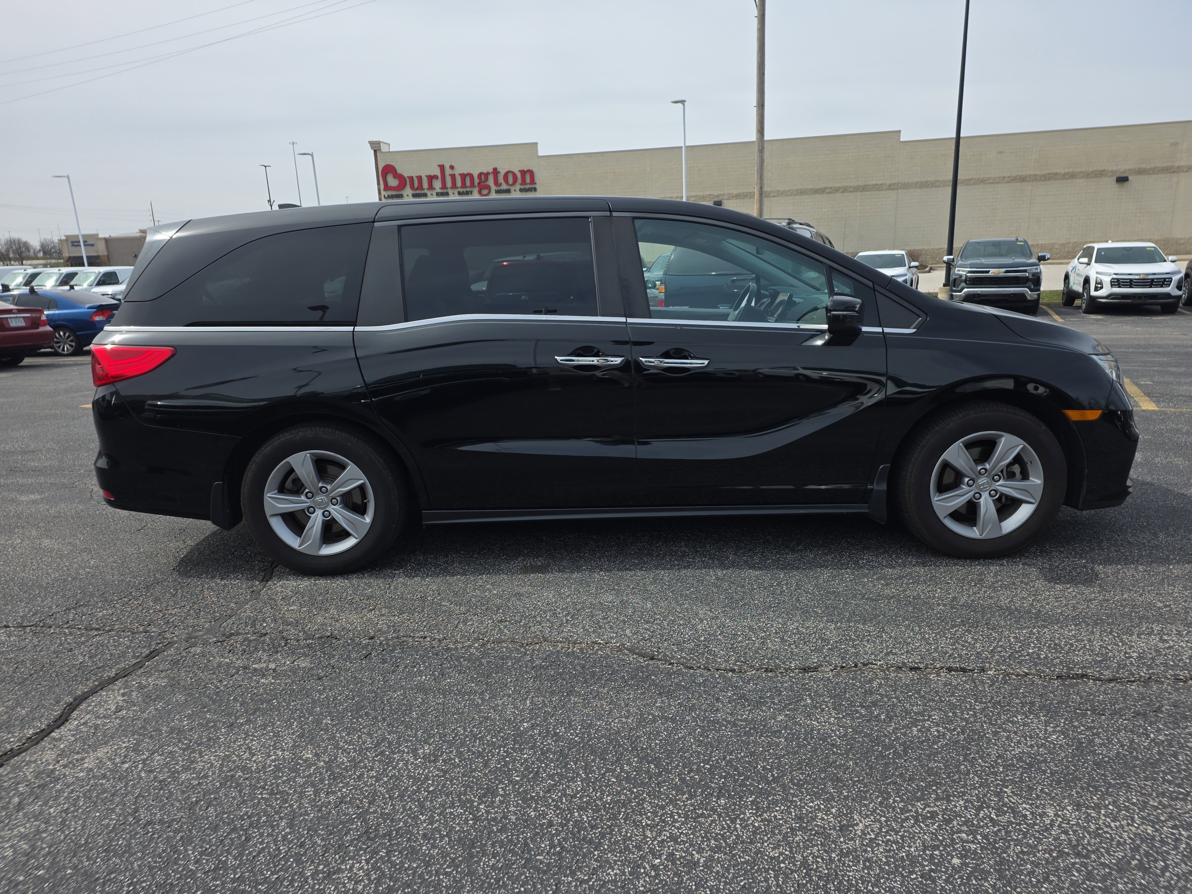 Used 2018 Honda Odyssey EX-L image 2