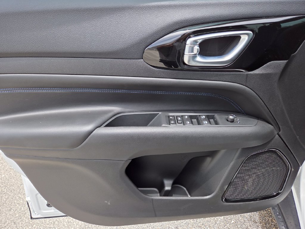 New 2026 Jeep Compass Latitude AWD/4WD image 29
