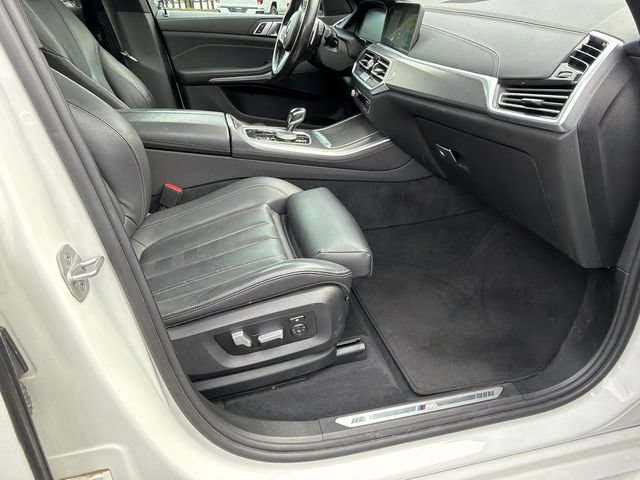 Used 2021 BMW X5 sDrive40i w/ M Sport Package RWD image 13