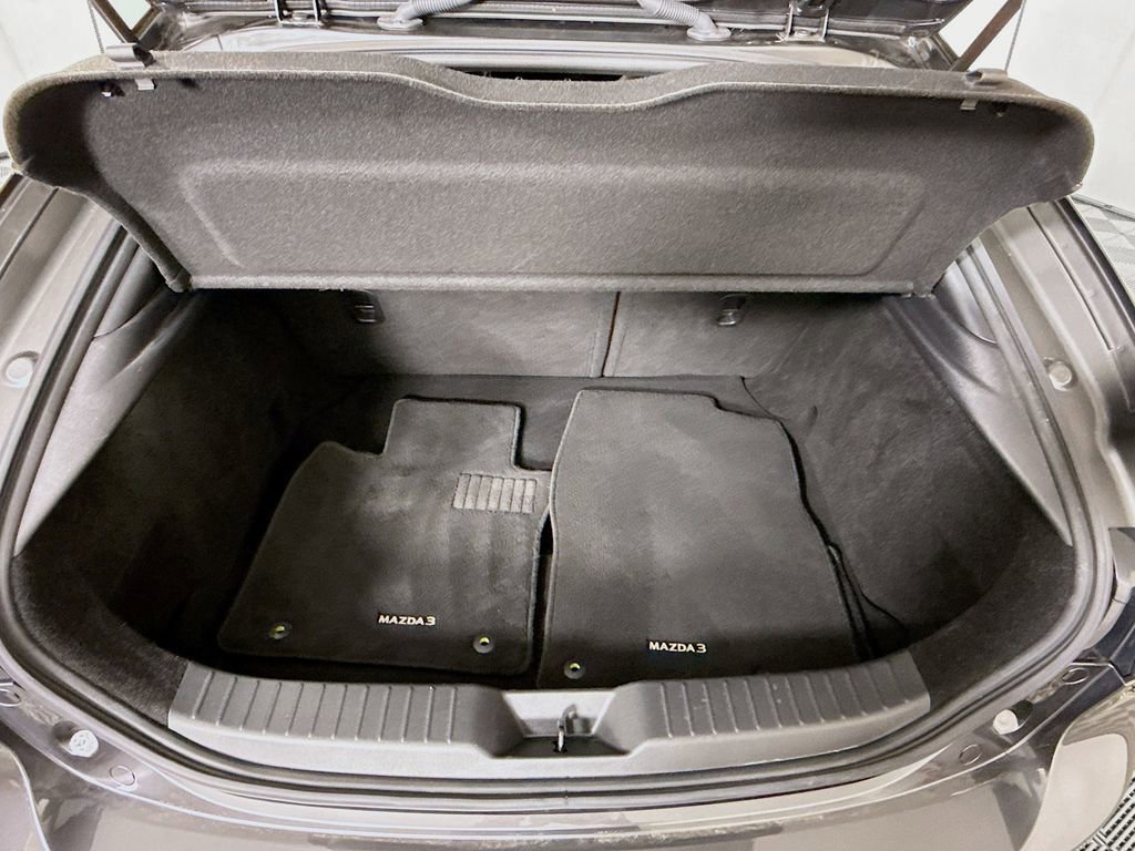 Used 2023 MAZDA MAZDA3 s image 30