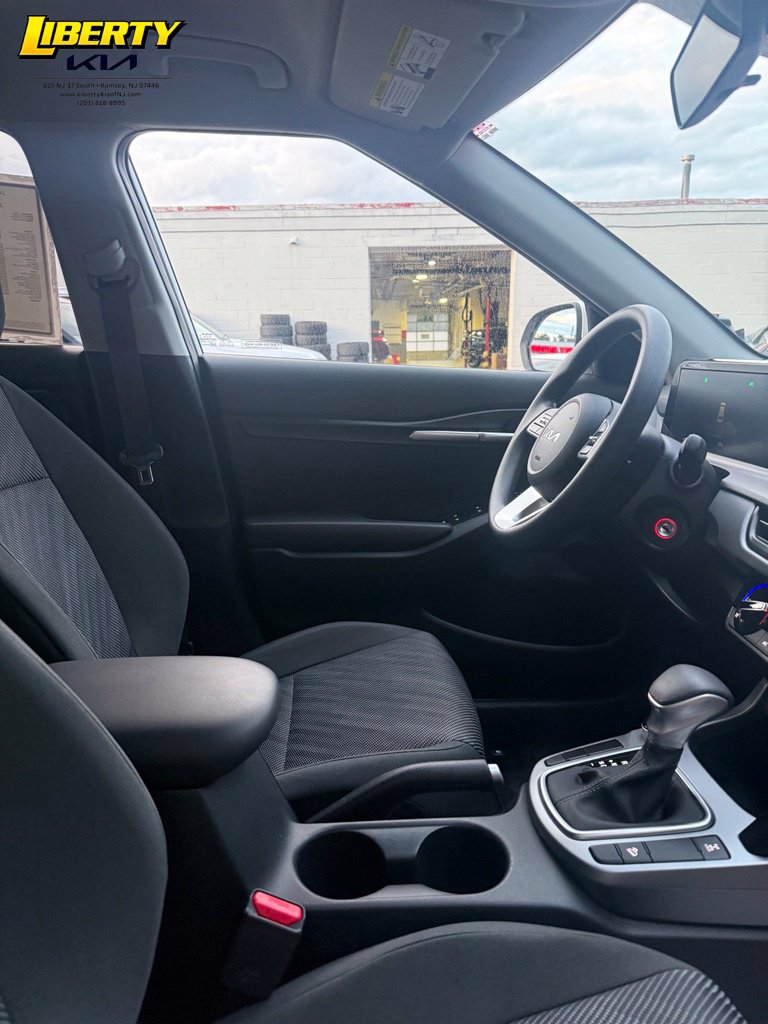 Used 2026 Kia Seltos LX AWD/4WD image 9