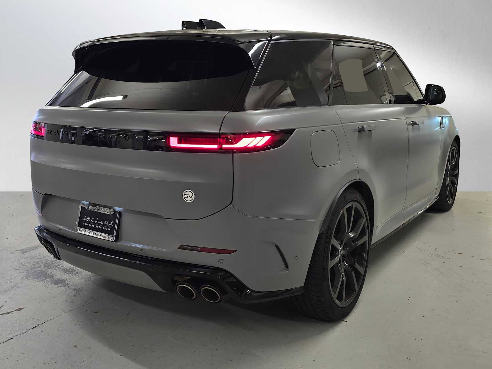 Used 2025 Land Rover Range Rover Sport SV Edition Two AWD/4WD image 3