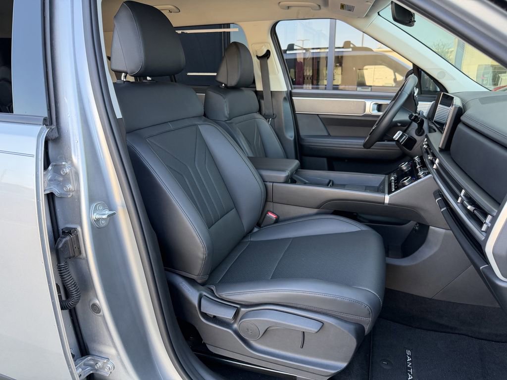 Used 2025 Hyundai Santa Fe SEL image 28
