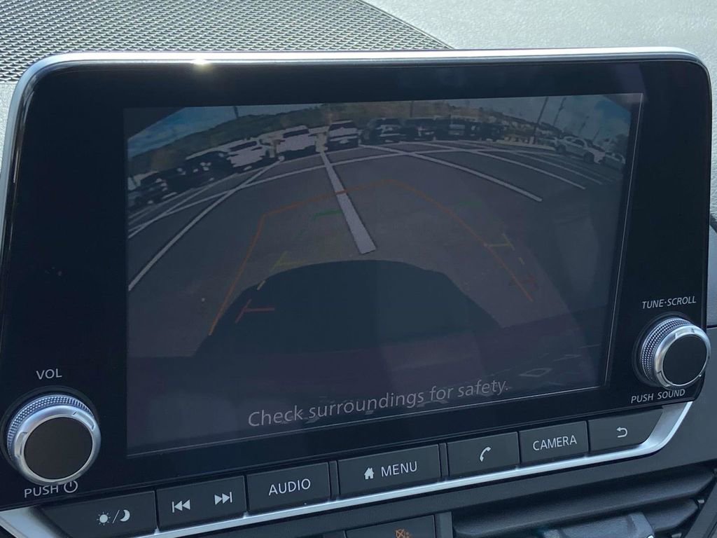 Used 2024 Nissan Altima 2.5 SV FWD image 23