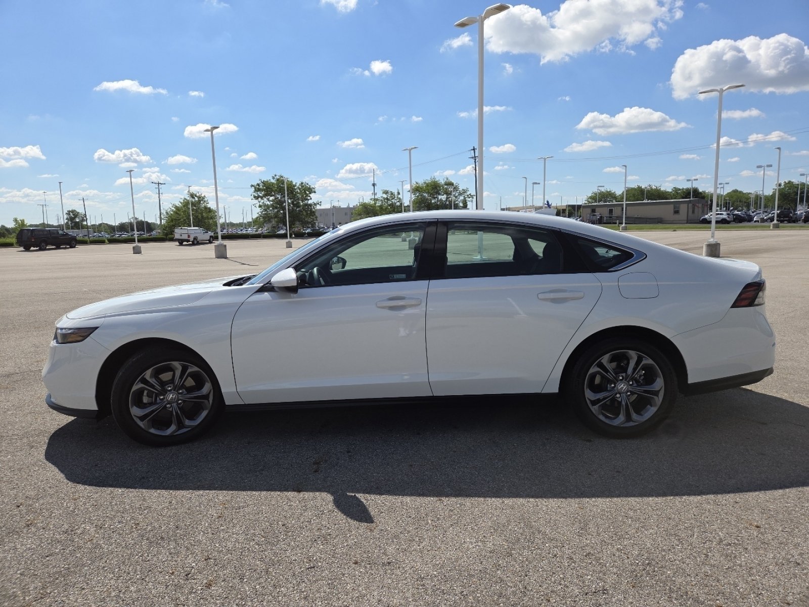 Used 2024 Honda Accord EX image 13