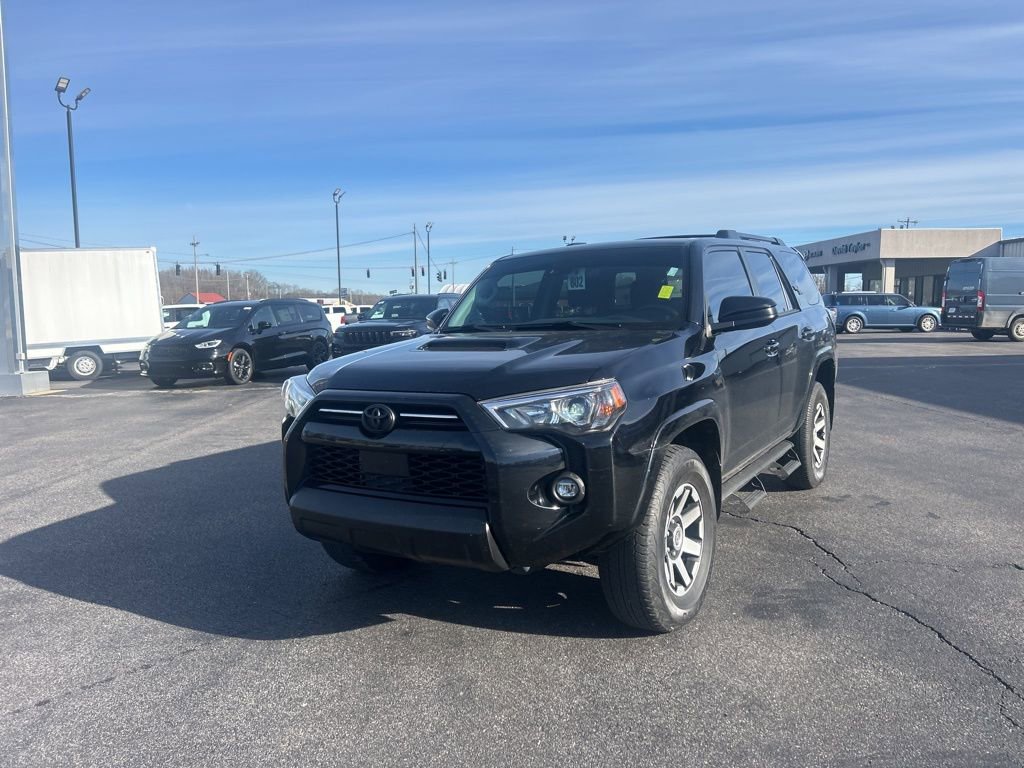 Used 2023 Toyota 4Runner TRD Off-Road image 5