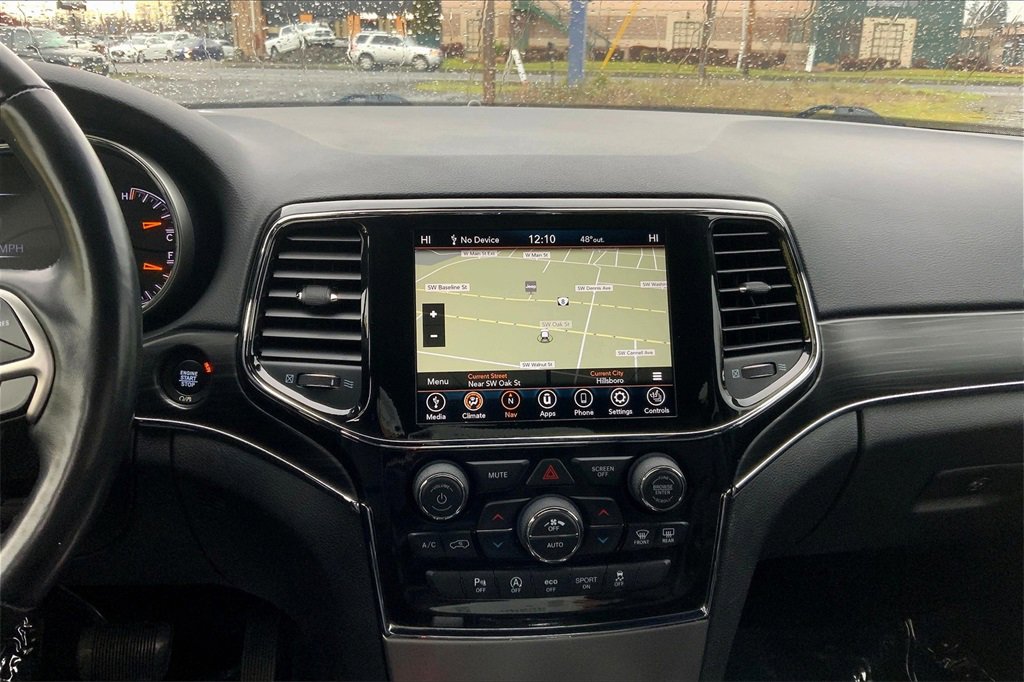 Used 2022 Jeep Grand Cherokee Limited image 7