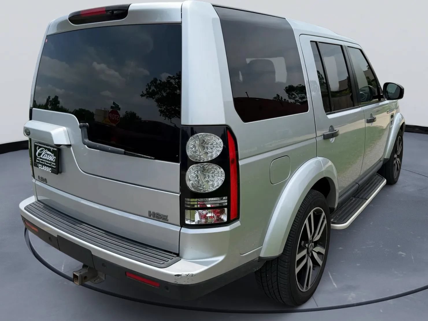Used 2015 Land Rover LR4 HSE AWD/4WD image 14