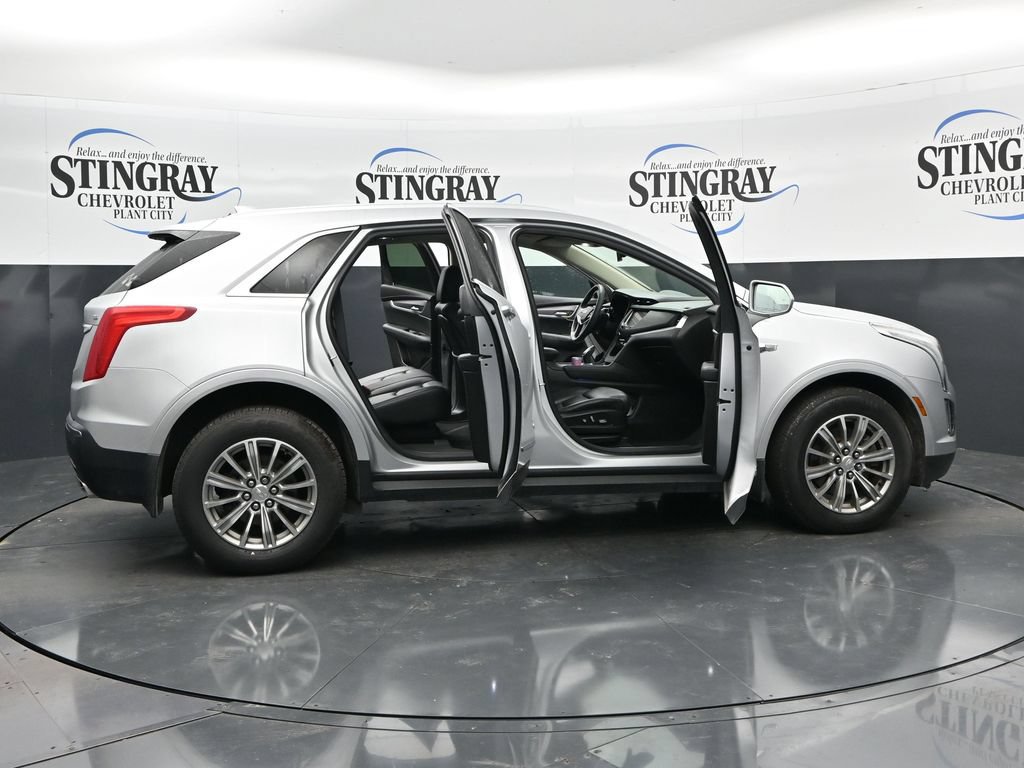 Used 2017 Cadillac XT5 Luxury w/ Driver Awareness Package FWD image 36