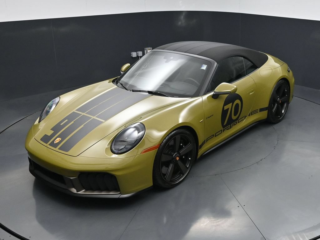Certified 2026 Porsche 911 GTS RWD image 21